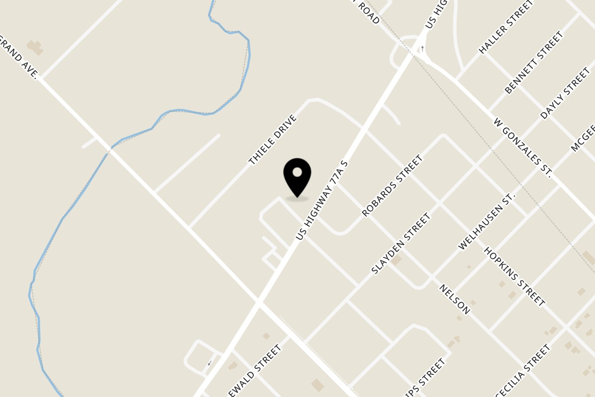 Map showing the location of Rusty Rooster Yoakum - Rusty Rooster on 604 US Hwy 77a S in Yoakum